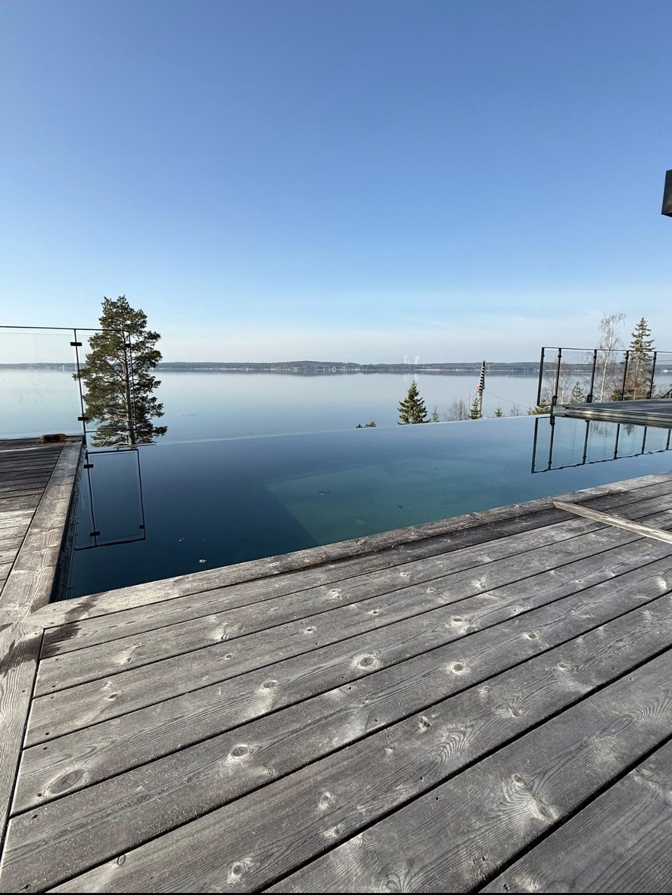 Utförd poolmiljö med komplett pool- och teknikinstallation i Njutånger